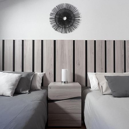 Atico Con Terrazas, Garaje Y Ascensor En El Casco Antiguo Apartment Хуеска Екстериор снимка