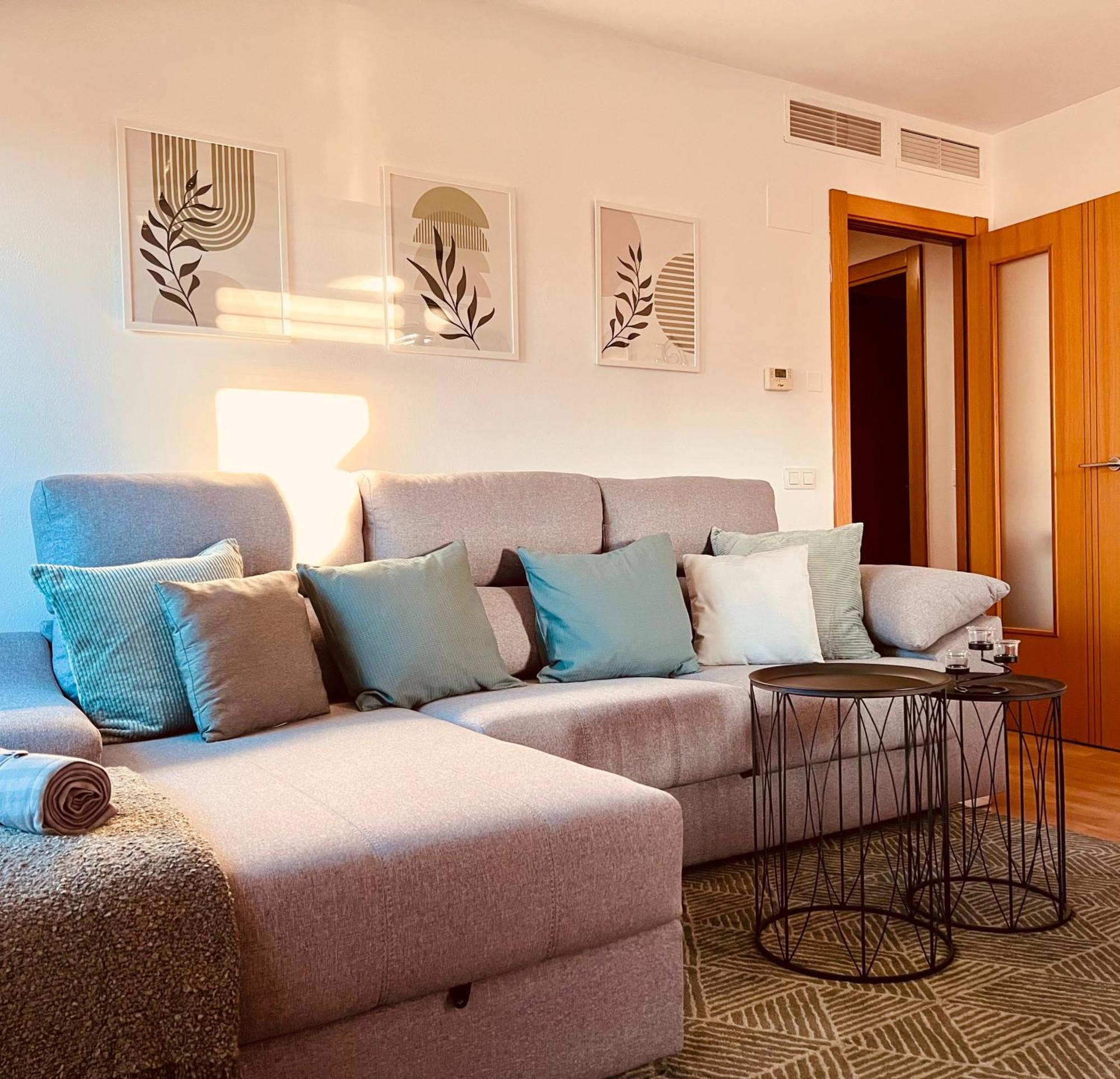 Atico Con Terrazas, Garaje Y Ascensor En El Casco Antiguo Apartment Хуеска Екстериор снимка